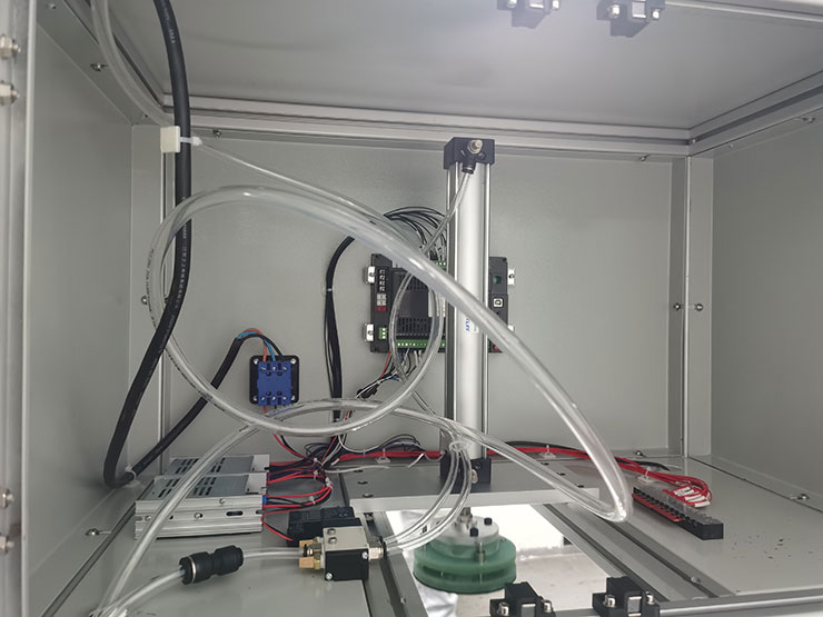 反射板压片压接设备